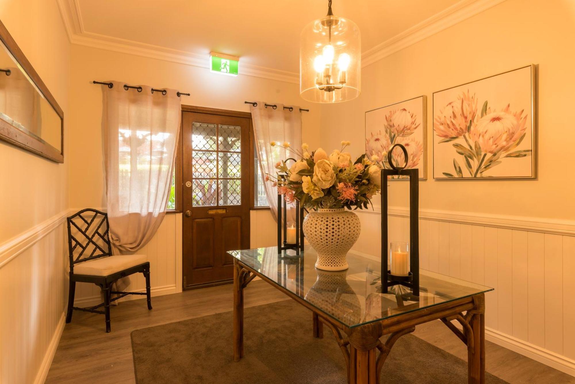Maleny Hotel Екстериор снимка