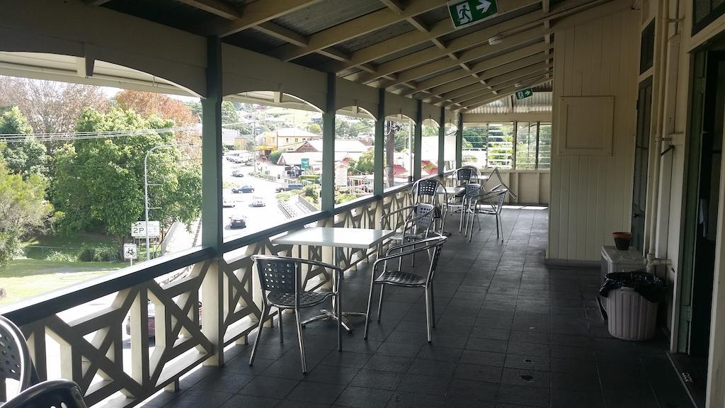 Maleny Hotel Екстериор снимка