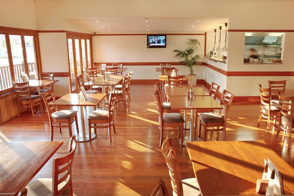 Maleny Hotel Екстериор снимка